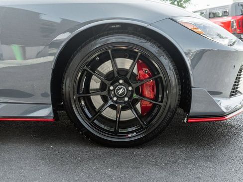 Used 2024 Nissan Z NISMO w/ Floor Mat Package RWD image 5