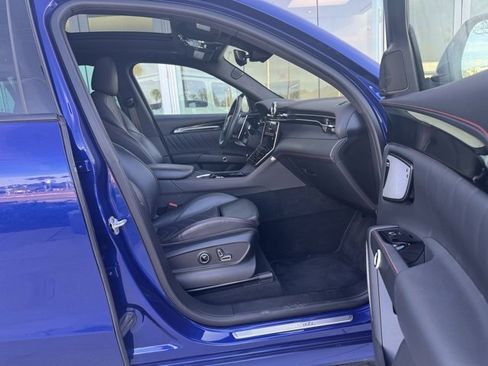 Used 2023 Maserati Grecale Modena image 9