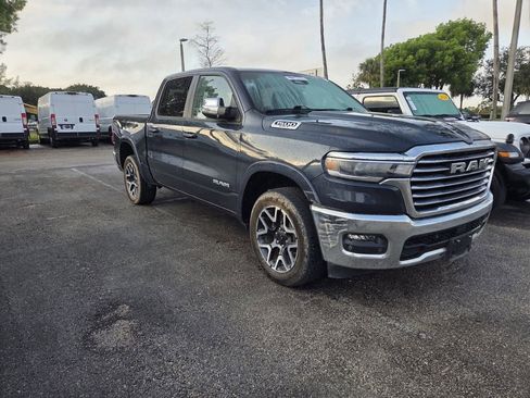 Used 2025 RAM 1500 Laramie AWD/4WD image 2