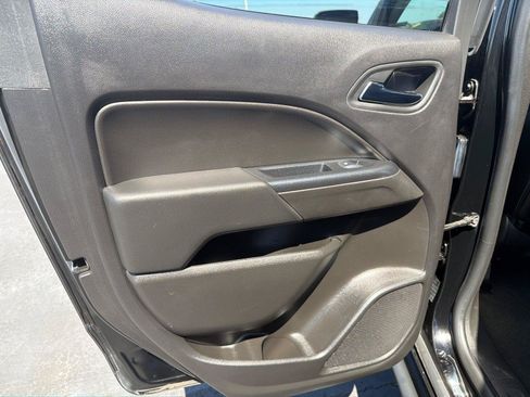 Used 2018 Chevrolet Colorado ZR2 w/ ZR2 Midnight Special Edition AWD/4WD image 10