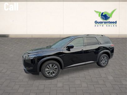 Used 2025 Nissan Pathfinder SV w/ SV Premium Package