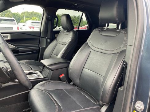Used 2023 Ford Explorer ST w/ Equipment Group 401A AWD/4WD image 16