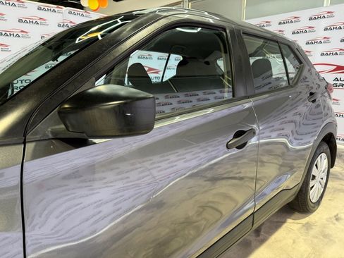 Used 2021 Nissan Kicks S FWD image 13