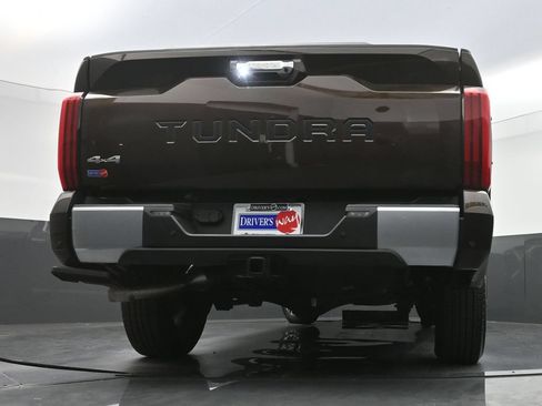 Used 2023 Toyota Tundra Limited w/ Power Package AWD/4WD image 33
