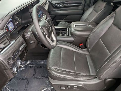 Used 2021 GMC Yukon XL Denali AWD/4WD image 16