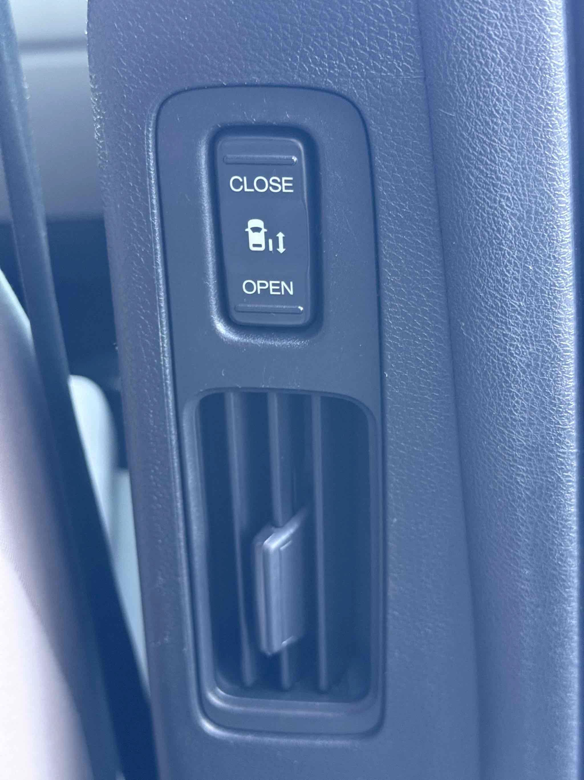 Used 2019 Honda Odyssey EX image 29