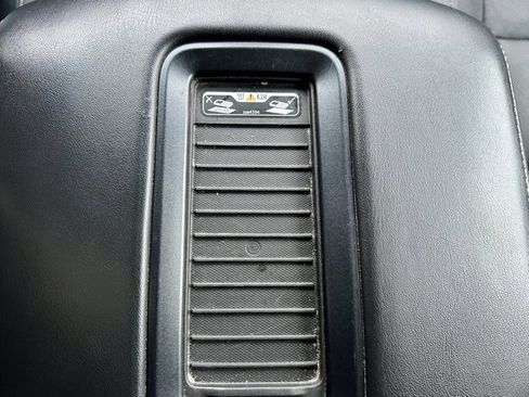 Used 2020 Chevrolet Suburban Premier image 33