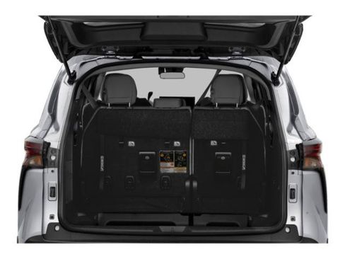 Used 2025 Toyota Sienna LE FWD image 10