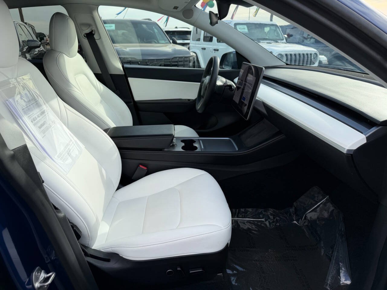 Used 2021 Tesla Model Y Long Range AWD/4WD image 17