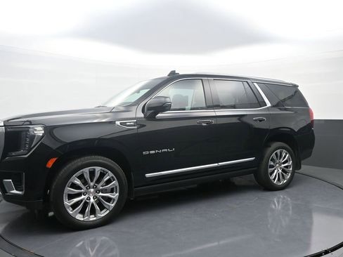 Used 2024 GMC Yukon Denali w/ Denali Reserve Package AWD/4WD image 4