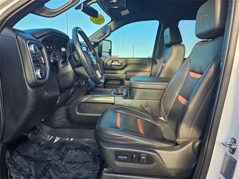 Used 2023 GMC Sierra 2500 AT4 image 11