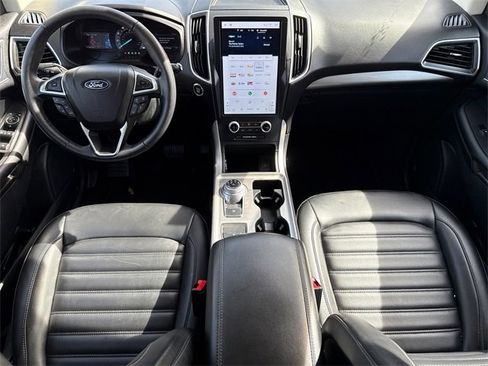 Used 2024 Ford Edge SEL image 12