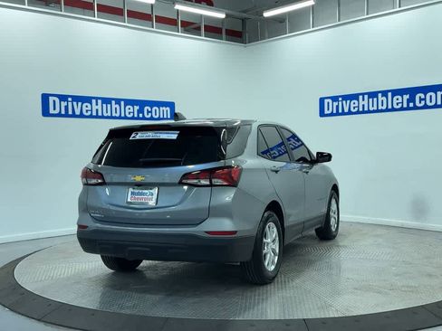 Used 2023 Chevrolet Equinox LS image 2