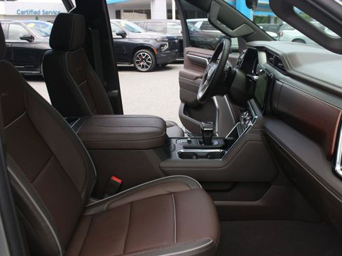 Used 2026 GMC Sierra 1500 Denali AWD/4WD image 36