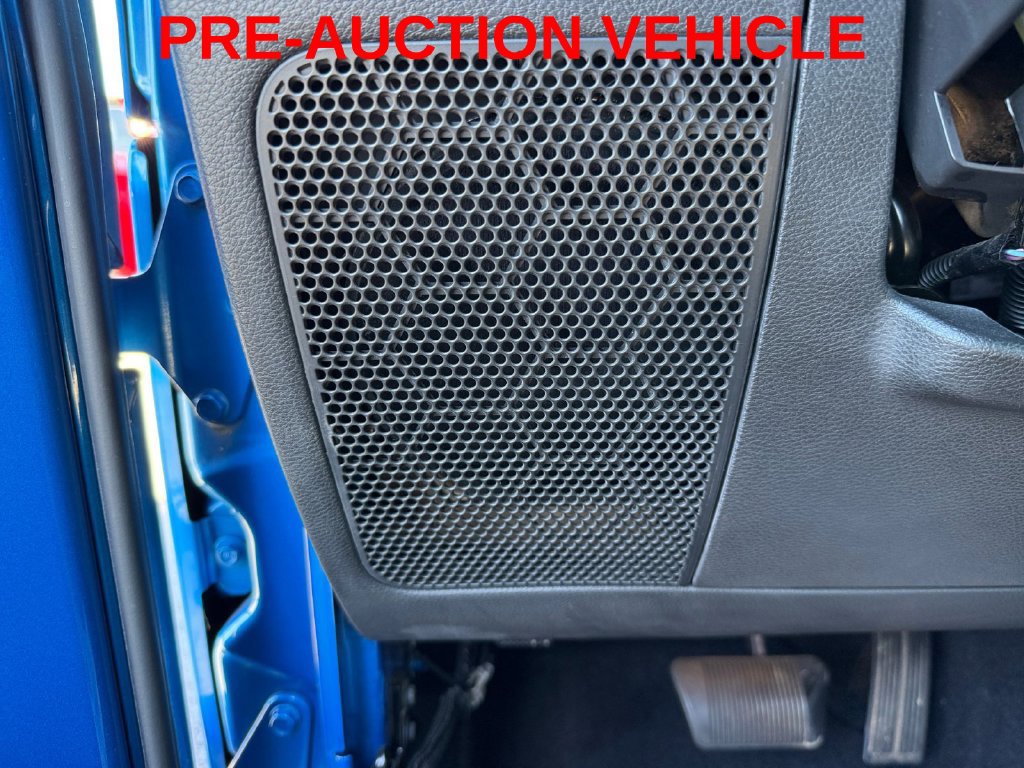 Used 2015 Jeep Wrangler Unlimited Sahara w/ Connectivity Group AWD/4WD image 24