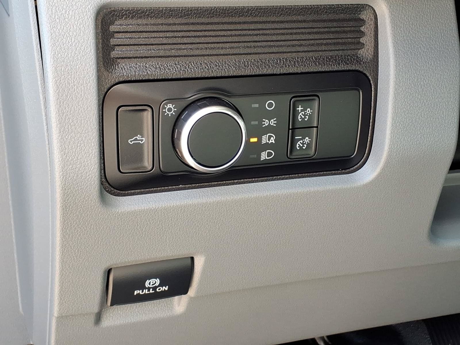 Used 2024 Ford F250 XL RWD image 16