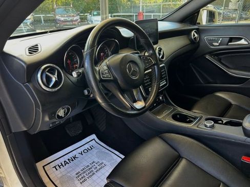 Used 2018 Mercedes-Benz CLA 250 image 12
