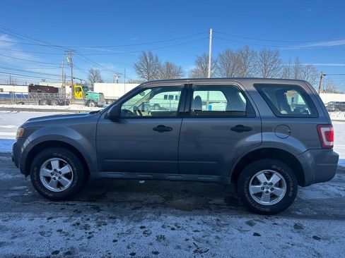 Used 2009 Ford Escape XLS image 7