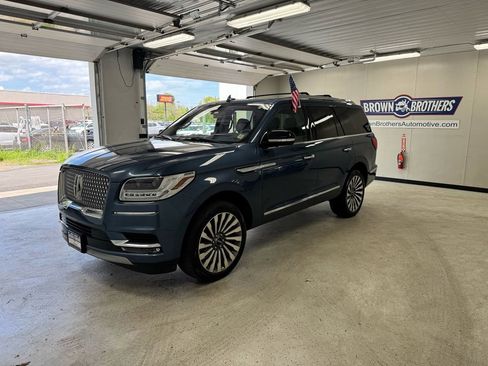 Used 2019 Lincoln Navigator Reserve w/ Cargo Package AWD/4WD image 1