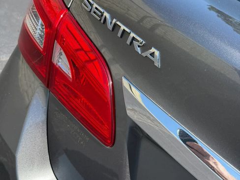 Used 2019 Nissan Sentra SV FWD image 10