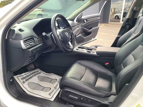 Used 2022 Honda Accord Touring image 15