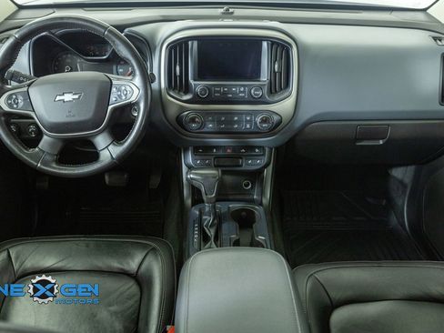 Used 2018 Chevrolet Colorado Z71 w/ Centennial Edition AWD/4WD image 31