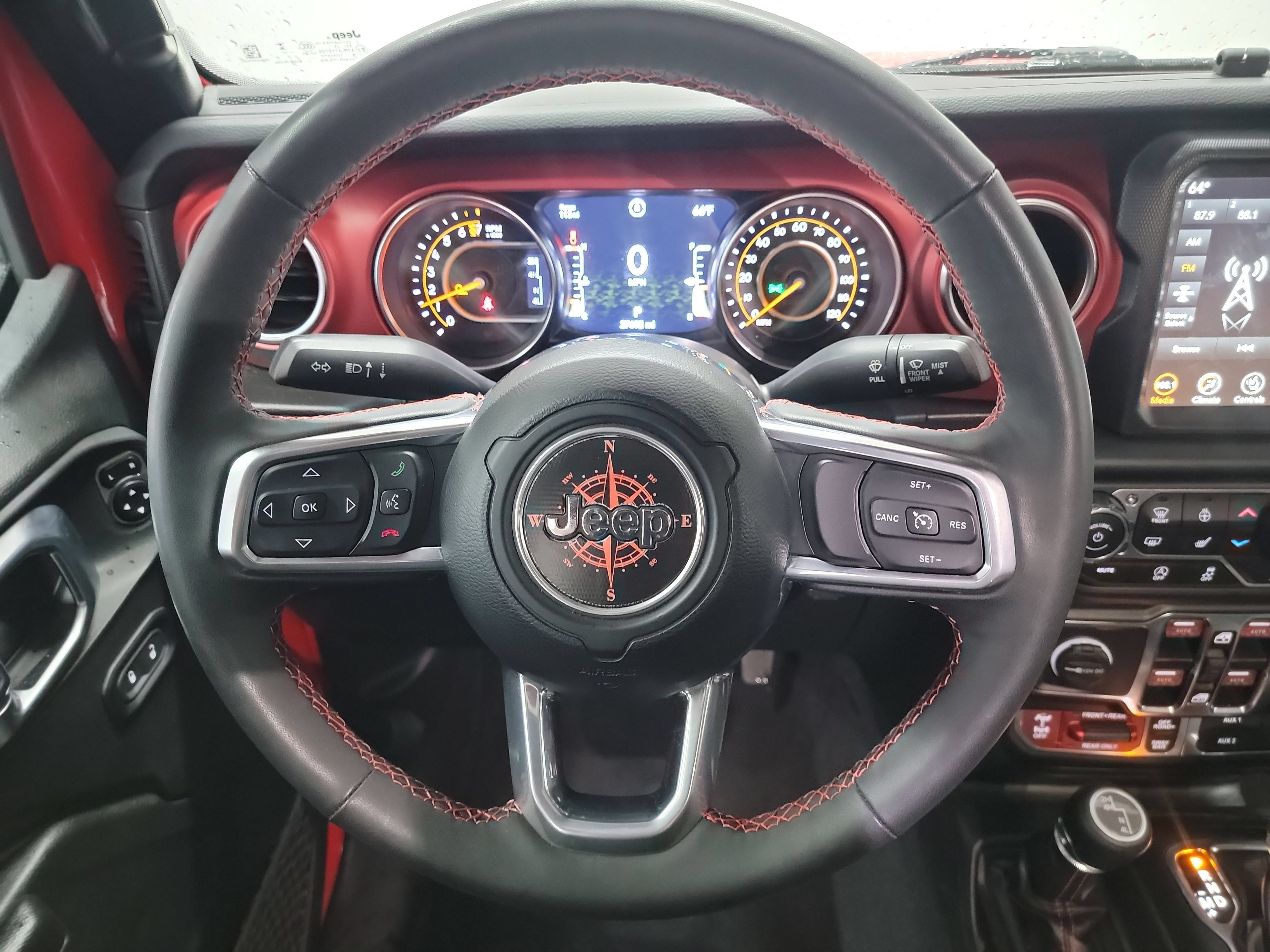 Used 2023 Jeep Gladiator Rubicon w/ LED Lighting Group AWD/4WD image 17