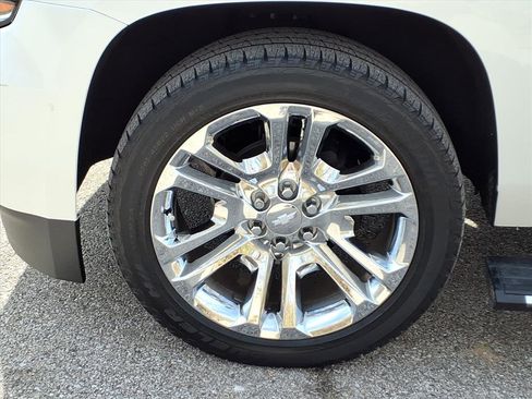 Used 2020 Chevrolet Tahoe Premier w/ Premier Plus Edition image 32