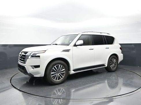 Used 2023 Nissan Armada SL w/ Cargo Package AWD/4WD image 7