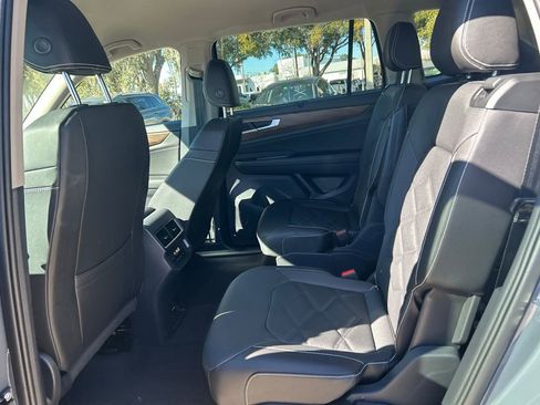 New 2026 Volkswagen Atlas SE FWD image 46
