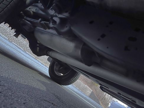 Used 2013 Ford F150 Lariat w/ Lariat Chrome Pkg image 33