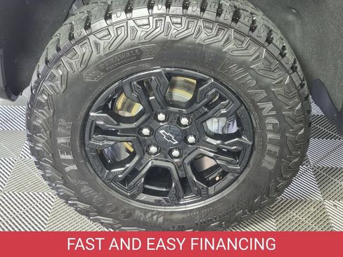 Certified 2023 Chevrolet Silverado 1500 ZR2 w/ Technology Package AWD/4WD image 8