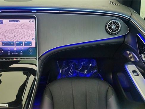 Used 2024 Mercedes-Benz EQE 350+ 4MATIC SUV w/ Driver Assistance Package image 39