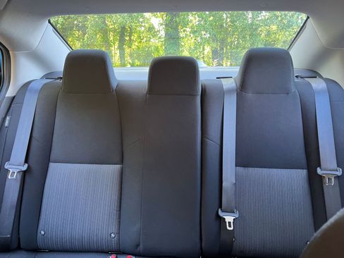 Used 2025 Nissan Sentra SV FWD image 36