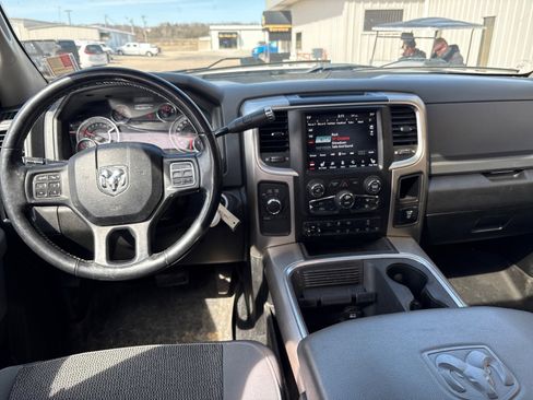 Used 2018 RAM 2500 Big Horn w/ Harvest Edition image 5