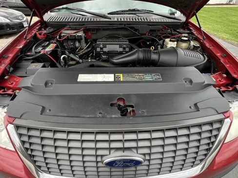 Used 2005 Ford Expedition XLT image 29