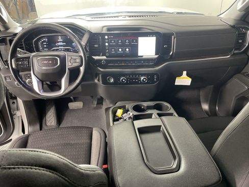 Used 2022 GMC Sierra 1500 SLE image 19
