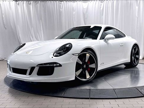 Used 2016 Porsche 911 Carrera GTS RWD image 1