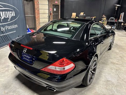 Used 2008 Mercedes-Benz SL 550 image 11