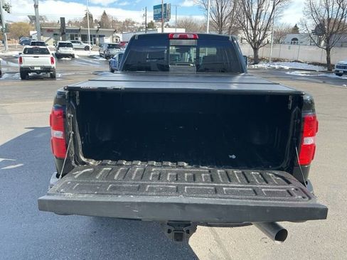 Used 2018 GMC Sierra 3500 Denali w/ Duramax Plus Package image 7
