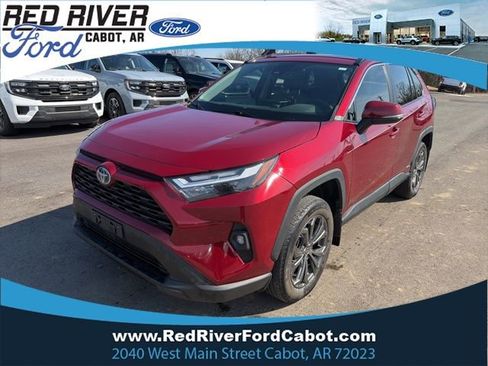 Used 2024 Toyota RAV4 XLE Premium image 1