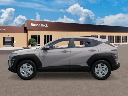 New 2026 Hyundai Kona SE image 3