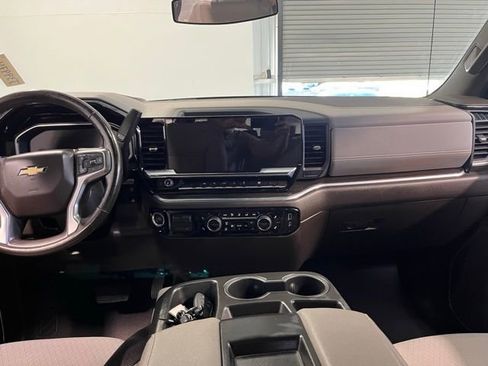 Used 2022 Chevrolet Silverado 1500 LT image 20