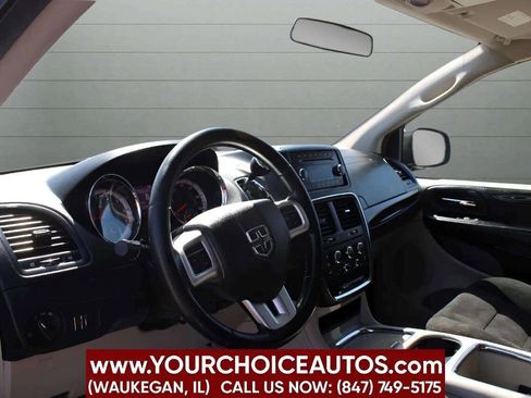 Used 2015 Dodge Grand Caravan SXT w/ Rear Park Assist Package image 9