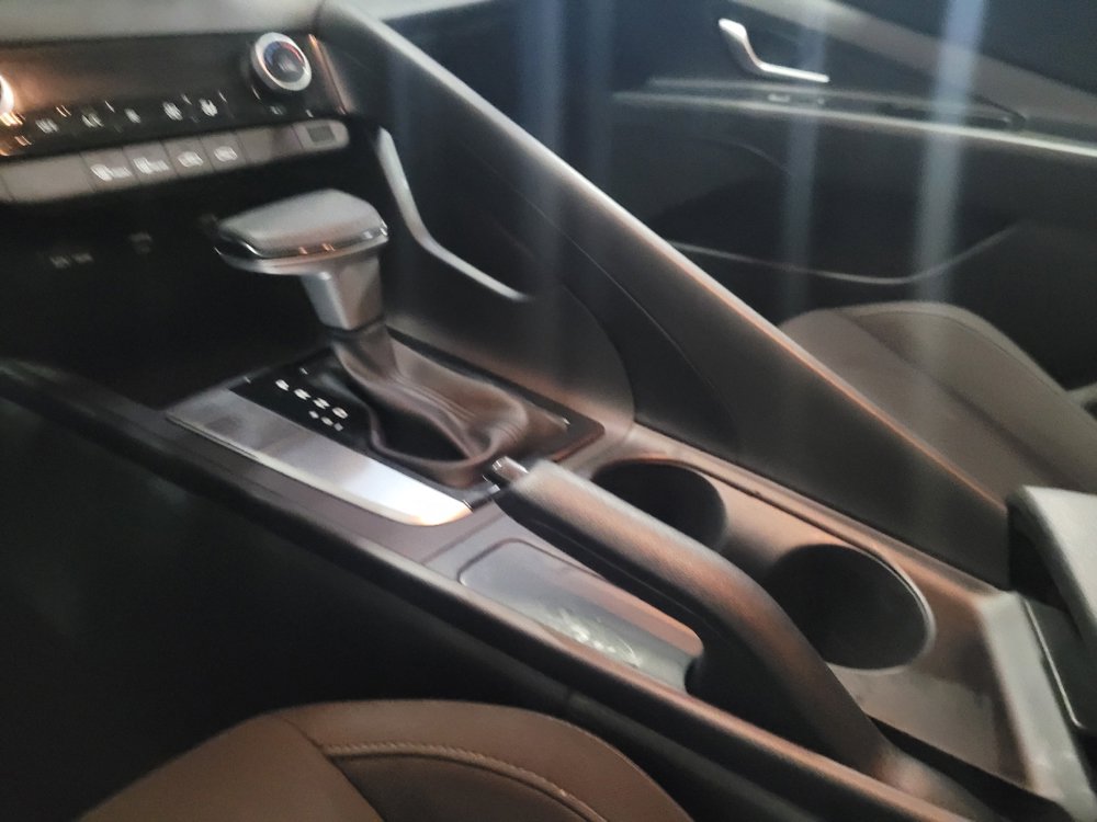Used 2023 Hyundai Elantra SEL FWD image 26