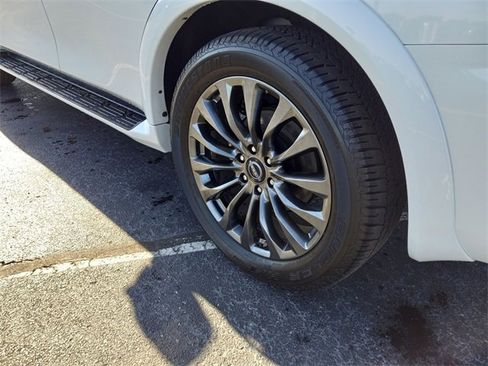 Used 2024 Nissan Armada Platinum w/ Cargo Package image 10