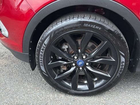 Used 2018 Ford Escape SE w/ SE Sport Appearance Package AWD/4WD image 9