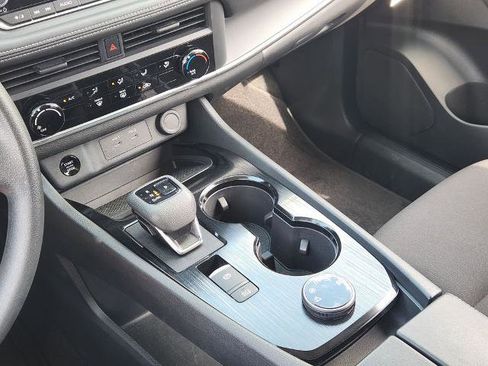 Certified 2025 Nissan Rogue S AWD/4WD image 15