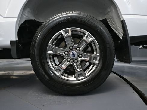 Used 2022 Ford F150 XLT w/ Equipment Group 302A High AWD/4WD image 16
