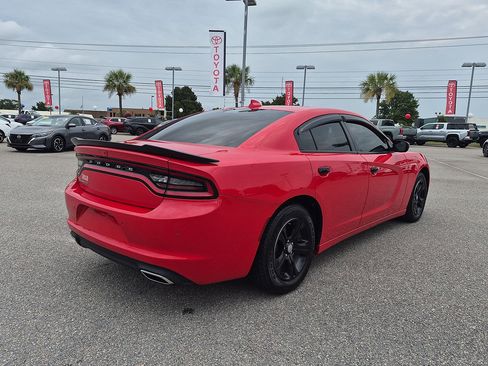 Used 2023 Dodge Charger SXT w/ Cold Weather Package RWD image 3